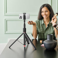 E31 selfie stick with automatic tripod