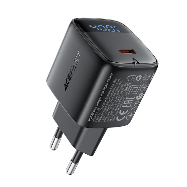 A135 PD40W charger with digital display