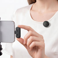 R7 wireless lavalier microphone